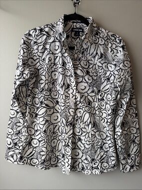 Lands' End no iron supima cotton Black and White Floral Button shirt